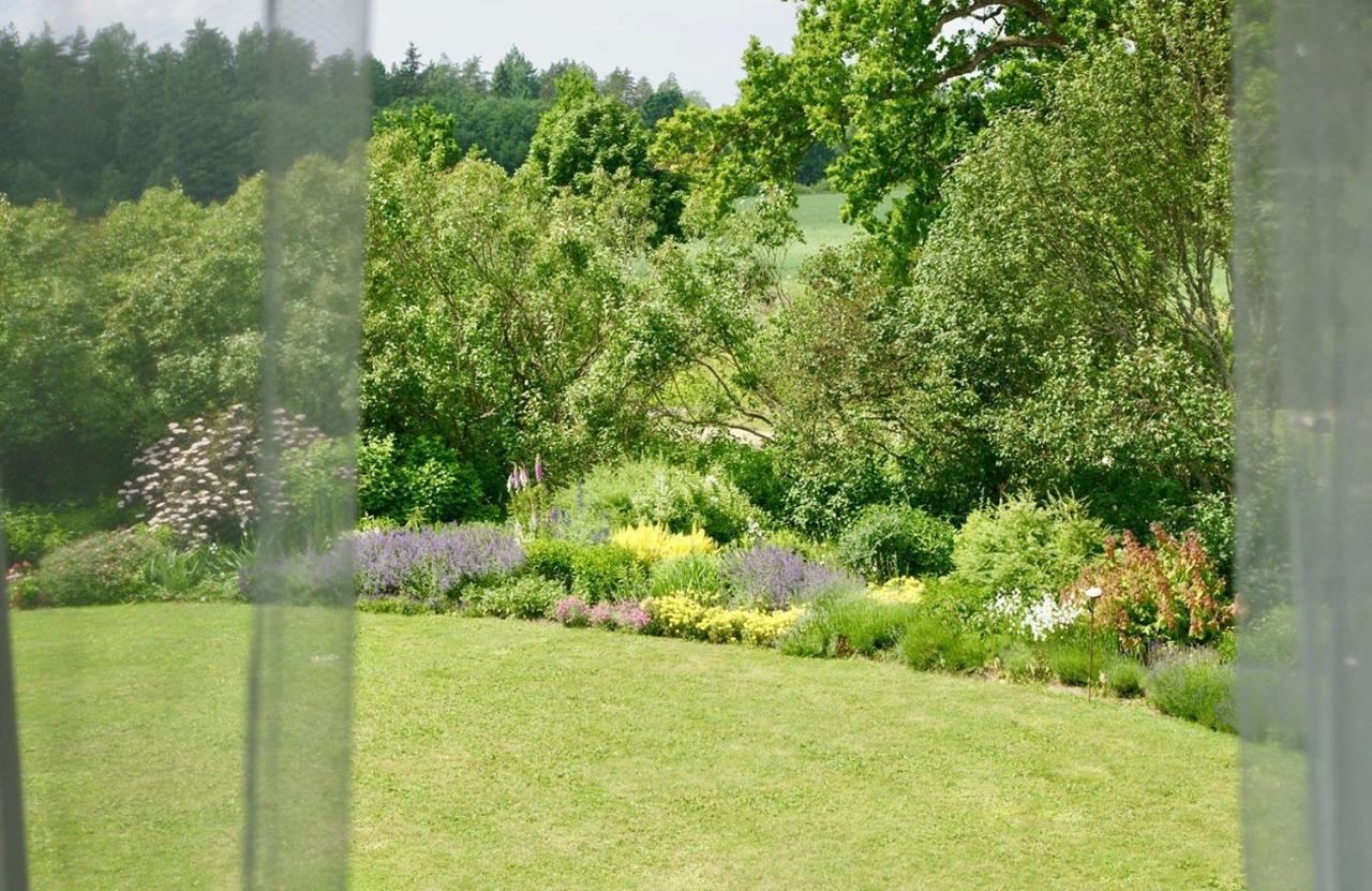Bear Manor Lacu Muizina Lejlighed Pāle Eksteriør billede